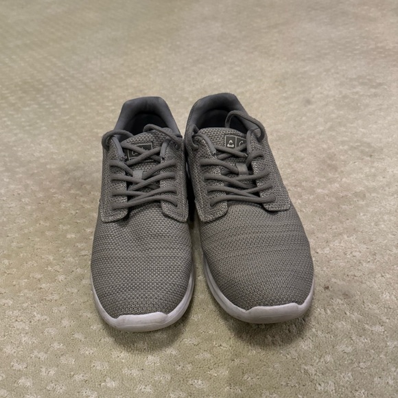 LNC Travis Matthew Cuater Men’s Sneakers size 9.5
Only worn twice! - Picture 5 of 5